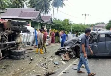 Dua Mobil di Kolut Baku Tabrak, Korban Luka-luka Dua Mobil di Kolut Baku Tabrak, Korban Luka-luka