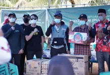 Andi Sumangerukka Bersama ASR Kirim Bantuan untuk Korban Longsor di Tapunggaya Andi Sumangerukka Bersama ASR Kirim Bantuan untuk Korban Longsor di Tapunggaya