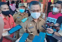 Pemkot Bakal Berikan Bantuan Rp300 Ribu untuk yang Terdampak PPKM Walikota Kendari Sulkarnain Kadir