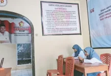 Gerindra Buton Beri Layanan Internet Gratis untuk Siswa yang Belajar Online di Kantornya Gerindra Buton Beri Layanan Internet Gratis untuk Siswa yang Belajar Online di Kantornya