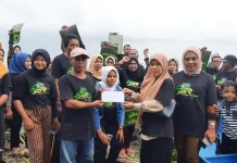 Komunitas ASR Bergerak di 13 Kabupaten, Sosialisasikan Andi Sumangerukka Hingga Prokes Komunitas ASR Bergerak di 13 Kabupaten, Sosialisasikan Andi Sumangerukka Hingga Prokes