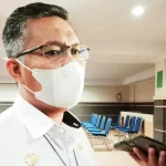 PPKM Diperpanjang, Wali Kota Minta Warga Kendari Bersabar Sulkarnain Kadir saat ditemui Awak media Usai Rapat Paripurna di DPRD Kota Kendari.