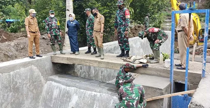 Ketua DPRD Koltim Apresiasi Pembangunan Embung di Desa Pekorea Lewat TMMD