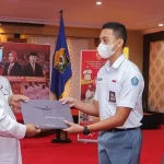 Ini Nasihat Ali Mazi untuk Anggota Paskibraka Nasional Utusan Sultra Ini Nasihat Ali Mazi untuk Anggota Paskibraka Nasional Utusan Sultra