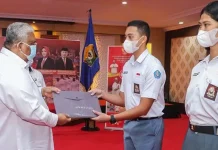 Ini Nasihat Ali Mazi untuk Anggota Paskibraka Nasional Utusan Sultra Ini Nasihat Ali Mazi untuk Anggota Paskibraka Nasional Utusan Sultra