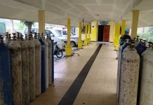 Ratusan Tabung Oksigen Disuplai ke RSUD Kota Kendari untuk Pasien Covid-19 Ratusan Tabung Oksigen Disuplai ke RSUD Kota Kendari untuk Pasien Covid-19