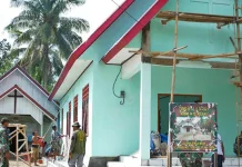 Satgas TMMD Siap Lembur untuk Selesaikan Pembangunan Gereja di Koltim Satgas TMMD Siap Lembur untuk Selesaikan Pembangunan Gereja di Koltim