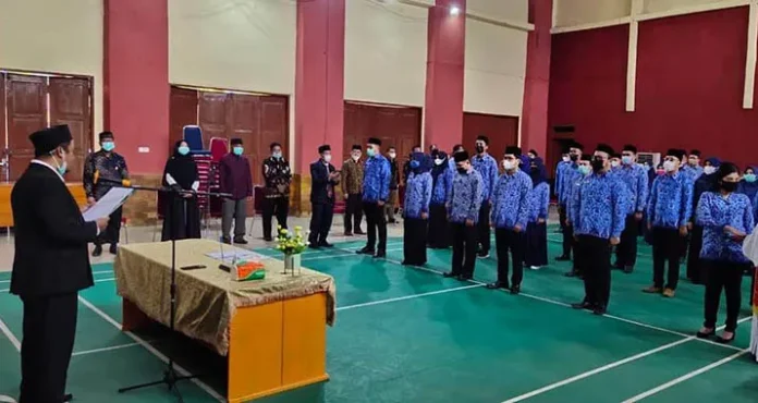 34 PNS Lingkup USN Kolaka Terima SK 100 Persen