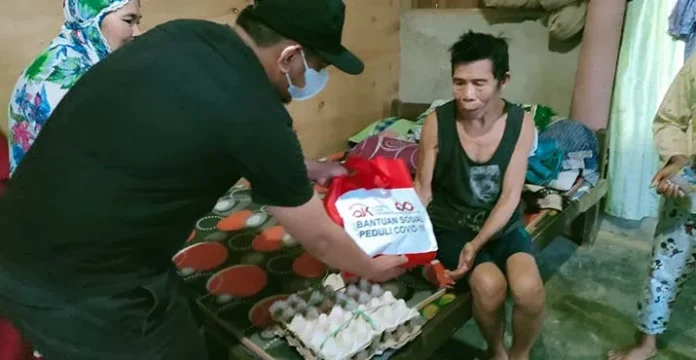 IMG-20210802-WA0027 Peduli Pandemi Covid-19, OJK Sultra Berikan Bantuan Alat Kesehatan