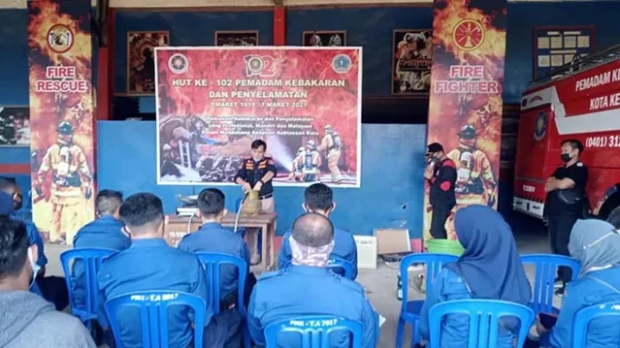 Berikut Cara Memadamkan Api Akibat Tabung Gas yang Bocor