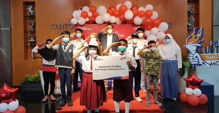 BRI Tebar Beasiswa untuk 1.800 Anak Tenaga Kesehatan
