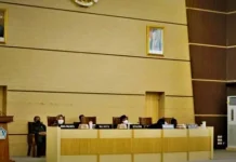 Wali Kota Serahkan KUPA-PPAS APBD Perubahan ke DPRD Kendari Wali Kota Serahkan KUPA-PPAS APBD Perubahan ke DPRD Kendari