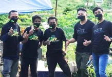 Sambut HUT RI, ASR Kendari Sambangi TPU dan Beri Insentif ke Penggali Makam Sambut HUT RI, ASR Kendari Sambangi TPU dan Beri Insentif ke Penggali Makam