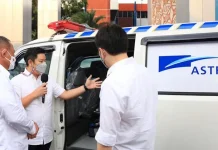 Pandemi Covid-19, Grup Astra Serahkan 5 Unit Ambulans Kepada BNPB Pandemi Covid-19, Grup Astra Serahkan 5 Unit Ambulans Kepada BNPB