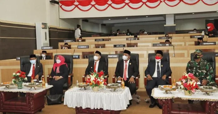 Sidang Paripurna HUT RI, Sulkarnain Sampaikan Pencapaian 4 Tahun Menjabat