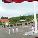 Insiden Bendera Merah Putih Terjatuh Warnai Upacara HUT RI di Konut Insiden Bendera Merah Putih Terjatuh Warnai Upacara HUT RI di Konut
