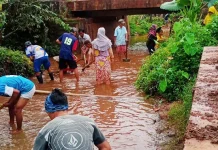 Padat Karya di Desa Tetehaka, Warga Digaji Rp100 Ribu Per Hari Padat Karya di Desa Tetehaka, Warga Digaji Rp100 Ribu Per Hari