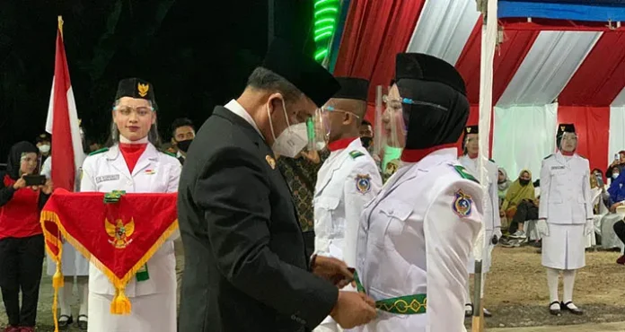 mubar Bupati Mubar Resmi Kukuhkan 78 Anggota Paskibraka