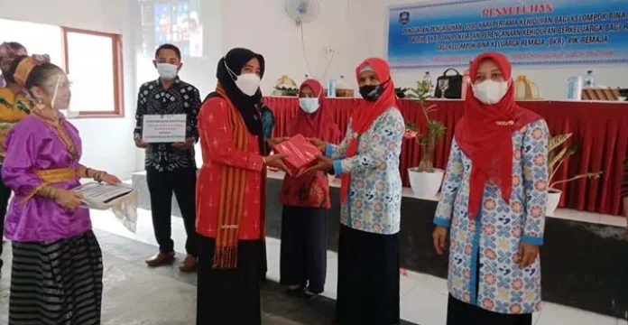 Ketua PKK Wakatobi Berbagi Tips Pembangunan Keluarga Berkualitas