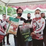 Andi Ady Aksar Bagi Sembako serta Launching Komunitas Motor dan Driver ASR Andi Ady Aksar Bagi Sembako serta Launching Komunitas Motor dan Driver ASR