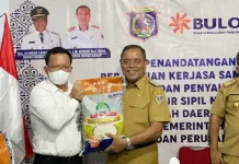 Bupati Wajibkan ASN di Mubar Beli Beras Bulog Bupati Wajibkan ASN di Mubar Beli Beras Bulog