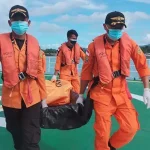 Basarnas Evakuasi Korban Kapal Tenggalam di Laut Banda, Dua Orang Meninggal Dunia Basarnas Evakuasi Korban Kapal Tenggalam di Laut Banda, Dua Orang Meninggal Dunia