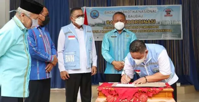 Pemkot Baubau Hibahkan Tanah untuk Bangun Kantor BNN