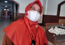 Tingkatkan Usaha Mikro, DP3A Kota Kendari Gelar Pelatihan Asisten II Dinas Pemberdayaan Perempuan dan Anak, Sri Lestari