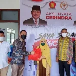 Gerindra Beri 1 000 Dosis Vaksin untuk Masyarakat Kolaka Gerindra Beri 1 000 Dosis Vaksin untuk Masyarakat Kolaka