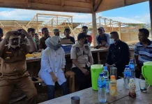 Tak Berizin, Pembangunan Pasar Swadaya Mokoau Dihentikan Tak Berizin, Pembangunan Pasar Swadaya Mokoau Dihentikan