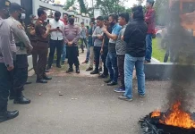 LIRA Konawe Desak Kejari Tuntaskan Kasus Korupsi Perusda LIRA Konawe Desak Kejari Tuntaskan Kasus Korupsi Perusda