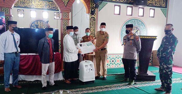 Pemda Konawe Berikan Dua Unit Oksigen Konsentrat ke Pesantren Al-Ikhlas