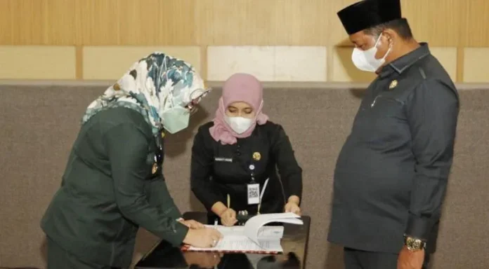 DPRD Kota Kendari Setujui Penetapan Tiga Ranperda