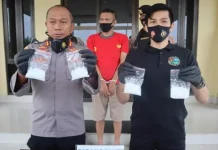 Kurir Sabu Jaringan Lapas Kembali Ditangkap Polres Kendari Kurir Sabu Jaringan Lapas Kembali Ditangkap Polres Kendari