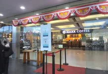 Lippo Plaza Kendari Sosialisasi Aplikasi “PeduliLindungi” kepada Pengunjung Lippo Plaza Kendari Sosialisasi Aplikasi "PeduliLindungi" kepada Pengunjung