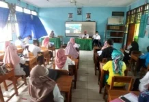 Inspektorat Sosialisasikan Aplikasi e-Proksi di Empat Sekolah Kota Kendari Inspektorat Sosialisasikan Aplikasi e-Proksi di Empat Sekolah Kota Kendari