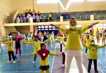 Dikmudora Kendari Gelar Lomba Senam Sehat PGRI Dikmudora Kendari Gelar Lomba Senam Sehat PGRI