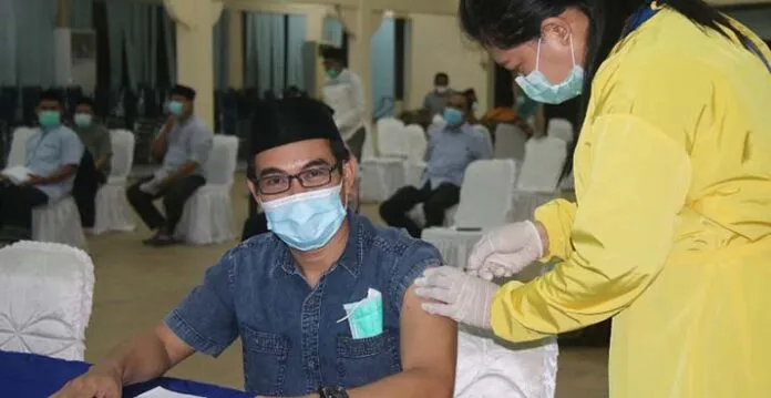 IAIN Kendari Gelar Vaksinasi bagi Mahasiswa