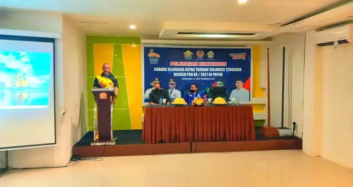 KONI Sultra Lepas Kontingen Cabor Sepak Takraw Menuju PON Papua