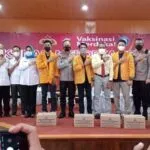 Fakultas Hukum UHO Gelar Vaksinasi Merdeka Serentak Fakultas Hukum UHO Gelar Vaksinasi Merdeka Serentak