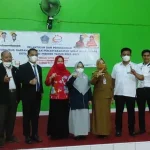 Sulkarnain Lantik Pengurus Gerakan Minat Baca di SMPN 9 Kendari Sulkarnain Lantik Pengurus Gerakan Minat Baca di SMPN 9 Kendari