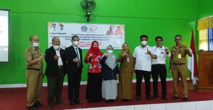 Sulkarnain Lantik Pengurus Gerakan Minat Baca di SMPN 9 Kendari