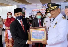 Momen HUT ke-7, Pemkab Mubar Terima Opini WTP dari Kemenkeu Momen HUT ke-7, Pemkab Mubar Terima Opini WTP dari Kemenkeu