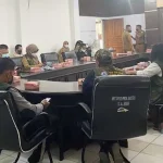 DPRD Sultra Gelar RDP Soal Honor Pegawai Satgas Covid-19 yang Belum Dibayar DPRD Sultra Gelar RDP Soal Honor Pegawai Satgas Covid-19 yang Belum Dibayar