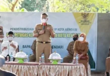 182 Petugas Kebersihan Kota Kendari Terima Bantuan ZIS 182 Petugas Kebersihan Kota Kendari Terima Bantuan ZIS