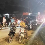 Kendari Macet: Banyak Motor Parkir di Bahu Jalan Kendari Macet: Banyak Motor Parkir di Bahu Jalan