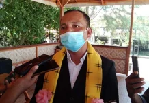 Pengurus KONI Wakatobi Resmi Dilantik Pelaksana Tugas (Plt) Ketua Komite Olahraga Nasional Indonesia (KONI) Provinsi Sulawesi Tenggara (Sultra), La Ode Suryono