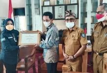 Pemkab Wakatobi Terima Sertifikat Eliminasi Malaria dari Kemenkes Pemkab Wakatobi Terima Sertifikat Eliminasi Malaria dari Kemenkes