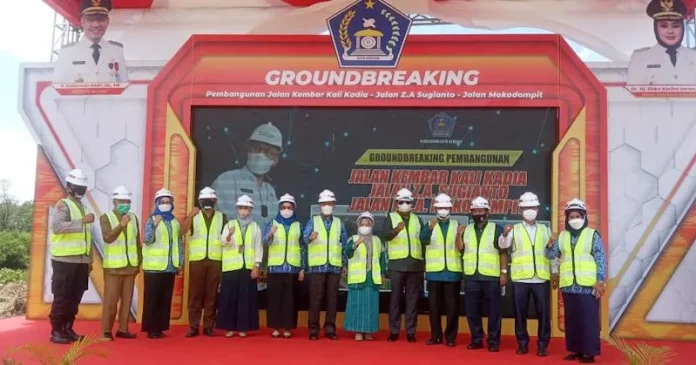 Groundbreaking Pembangunan Jalan Kembar Kali Kadia Dimulai
