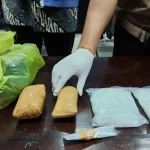 BNNP Sultra Amankan Dua Penumpang di Bandara Haluoleo bersama Lima Paket Sabu BNNP Sultra Amankan Dua Penumpang di Bandara Haluoleo bersama Lima Paket Sabu